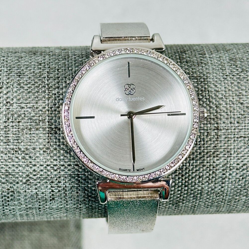 Daisy Fuentes Watch Womens 36mm Rhinestone Bling Bezel Silver Tone New Battery